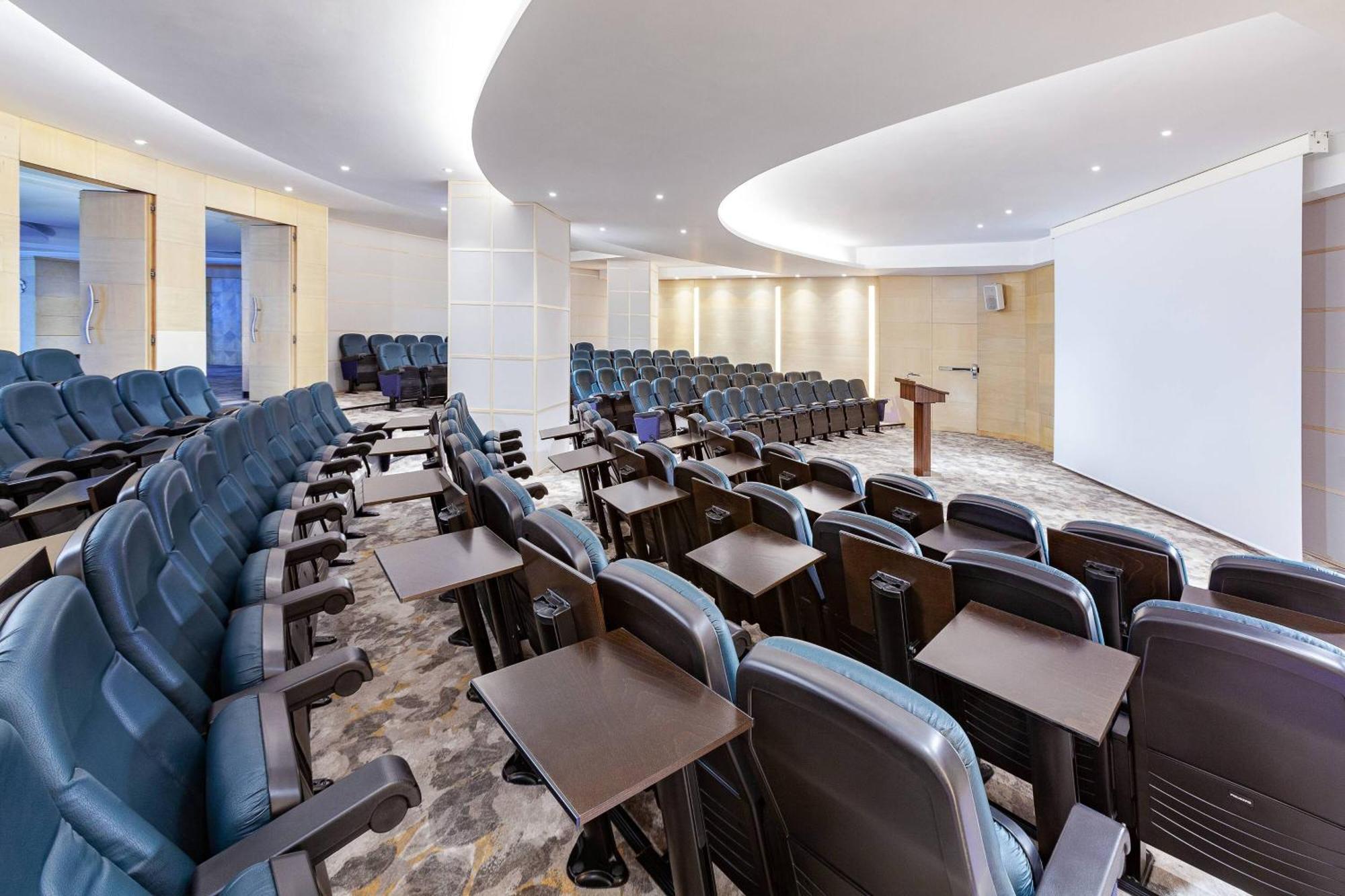 Malta Marriott Resort & Spa Saint Julian's Exterior foto The University of Law's London Campus