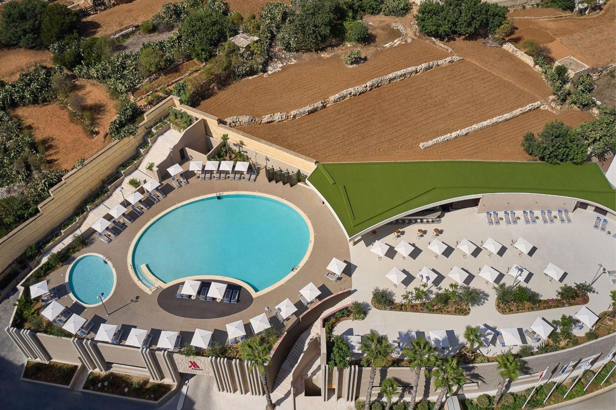 Malta Marriott Resort & Spa Saint Julian's Exterior foto Aerial view of the hotel