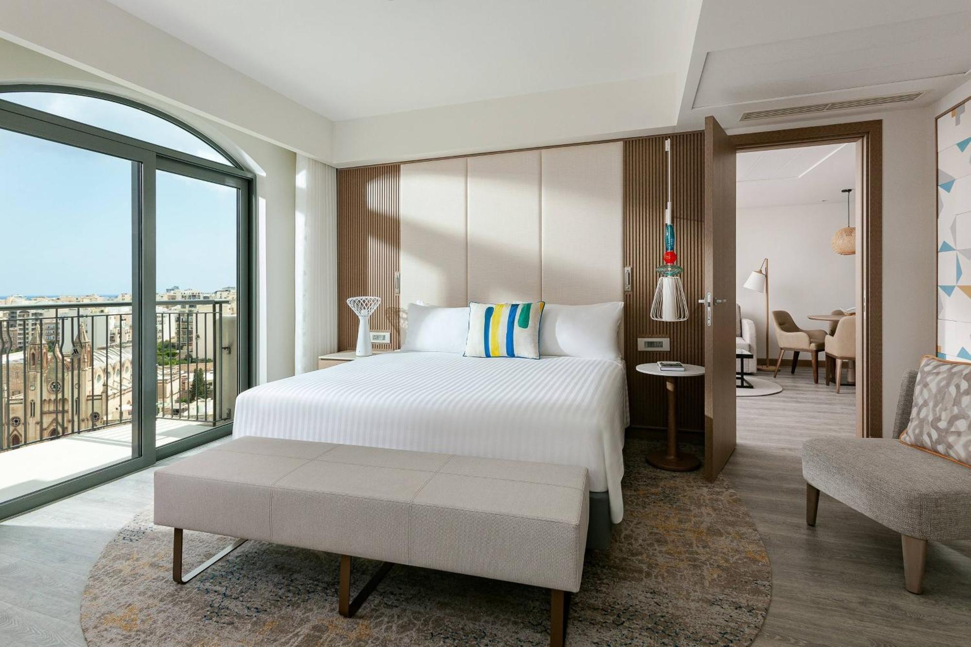 Malta Marriott Resort & Spa Saint Julian's Exterior foto Suite